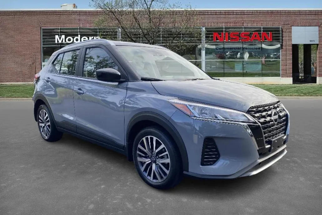2024 Nissan Kicks SV photo 1