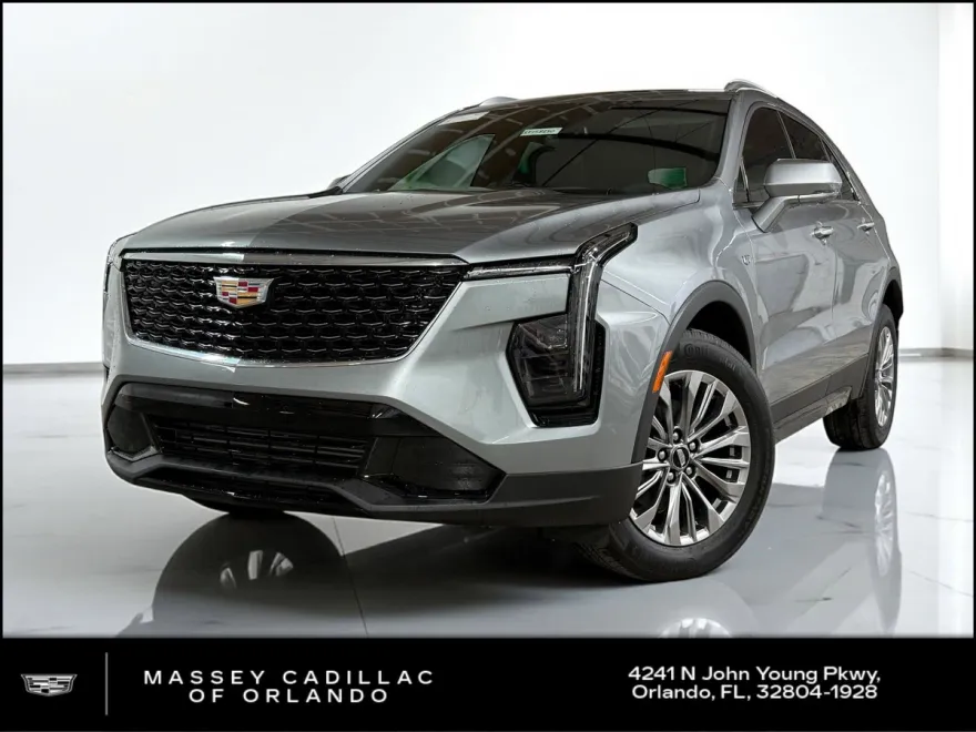 2025 Cadillac XT4 Premium Luxury photo 1