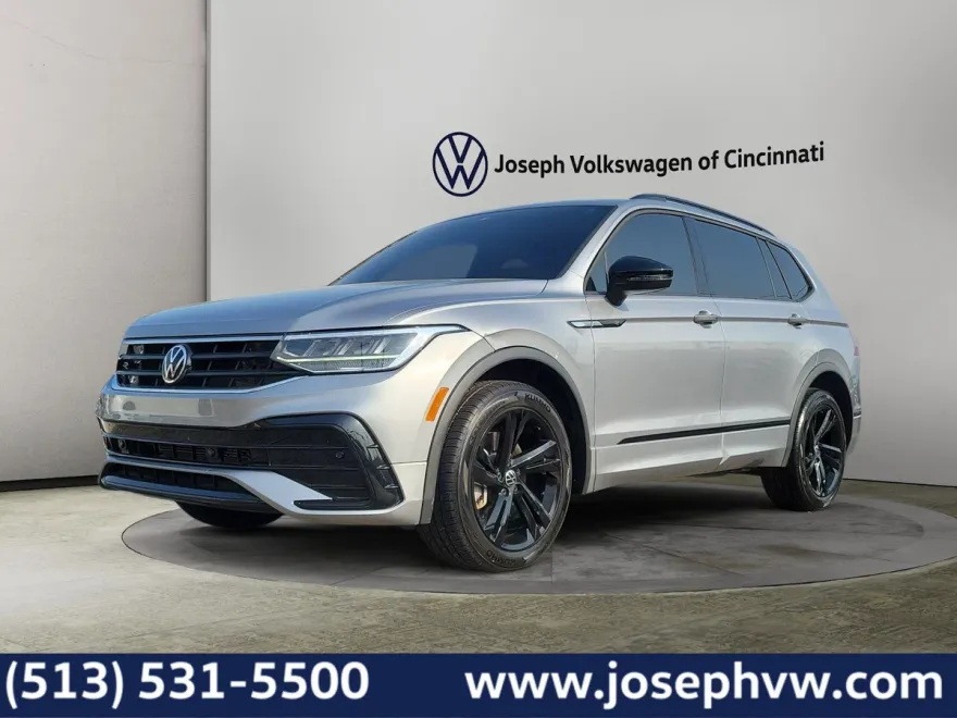 2023 Volkswagen Tiguan SE R-Line Black photo 1
