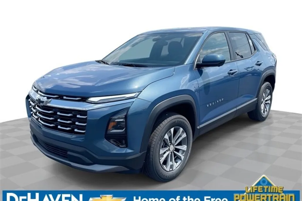 2026 Chevrolet Equinox LT photo 1