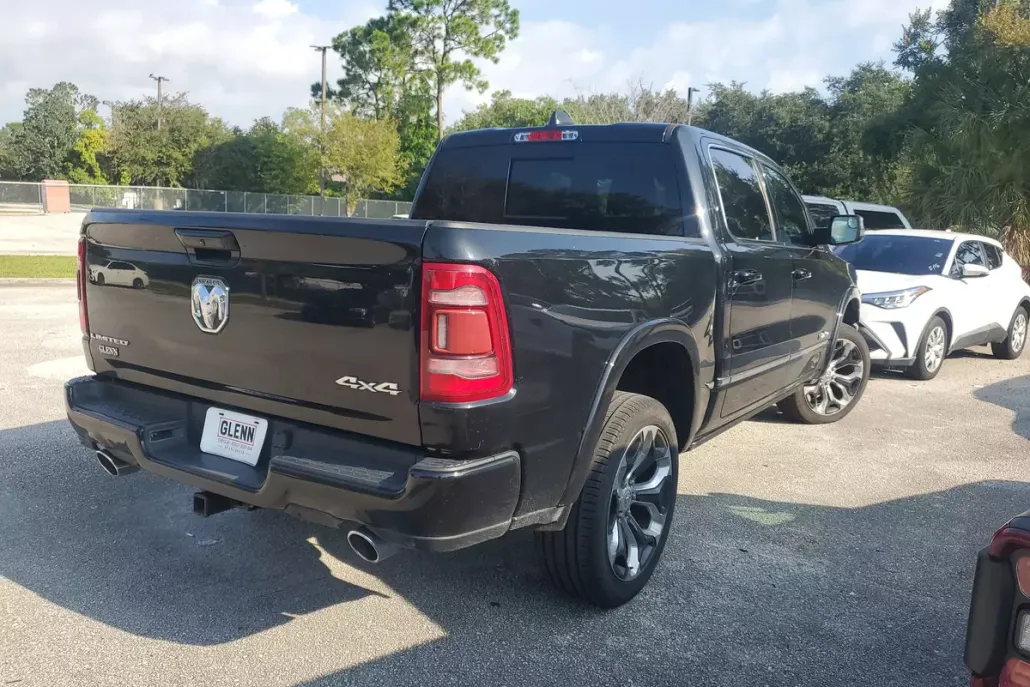 2023 Ram 1500 Limited photo 1