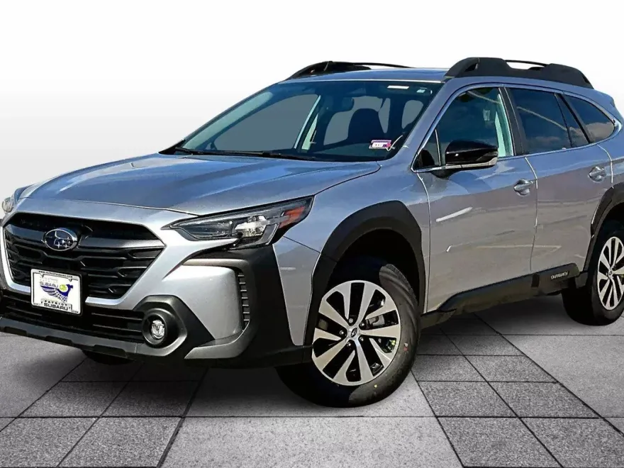 2025 Subaru Outback Premium photo 1