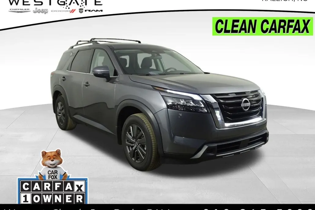 2024 Nissan Pathfinder SV photo 1