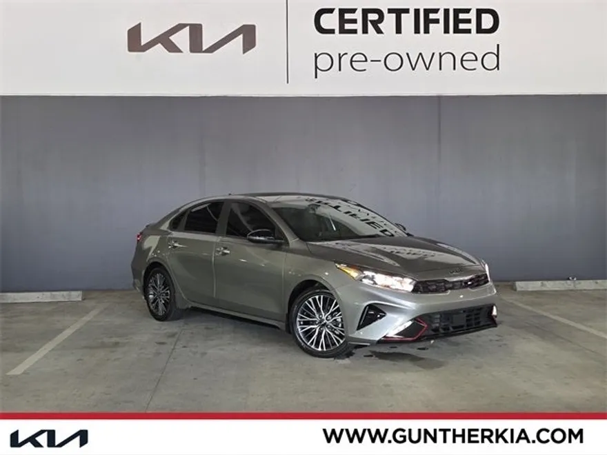 2023 Kia Forte GT-Line photo 1