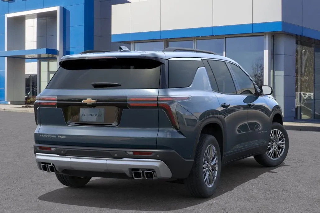 2026 Chevrolet Traverse photo 1