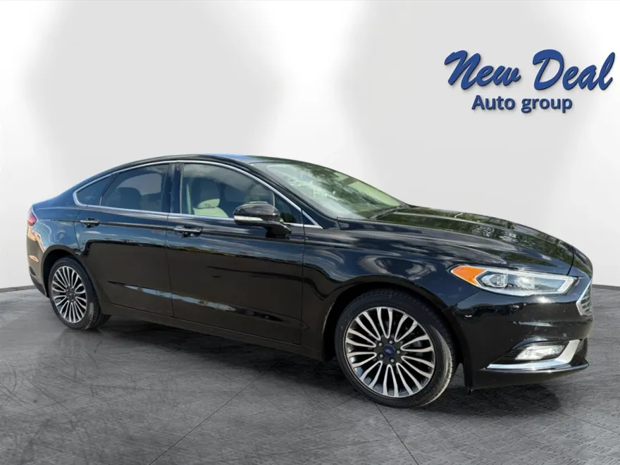 2017 Ford Fusion SE photo 1