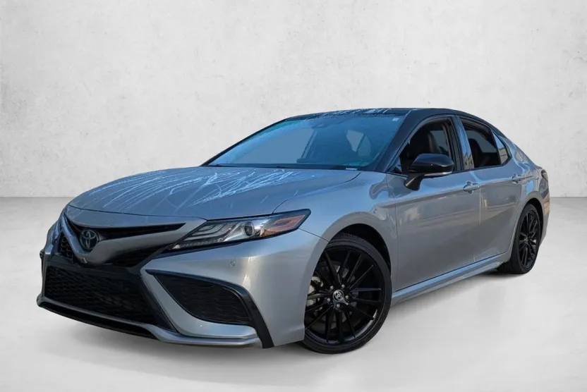 2022 Toyota Camry XSE photo 1