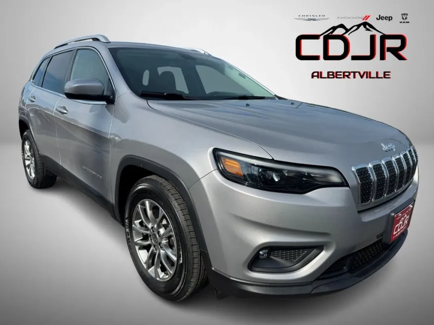 2019 Jeep Cherokee Latitude photo 1