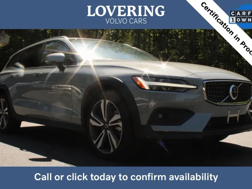 2024 Volvo V60 Cross Country B5 Plus photo 1