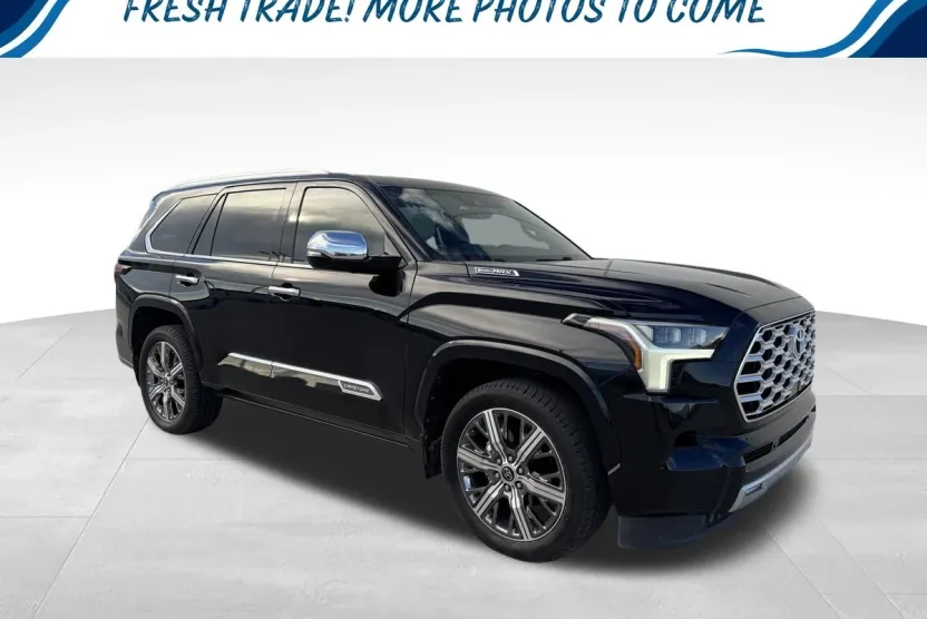 2023 Toyota Sequoia Capstone photo 1