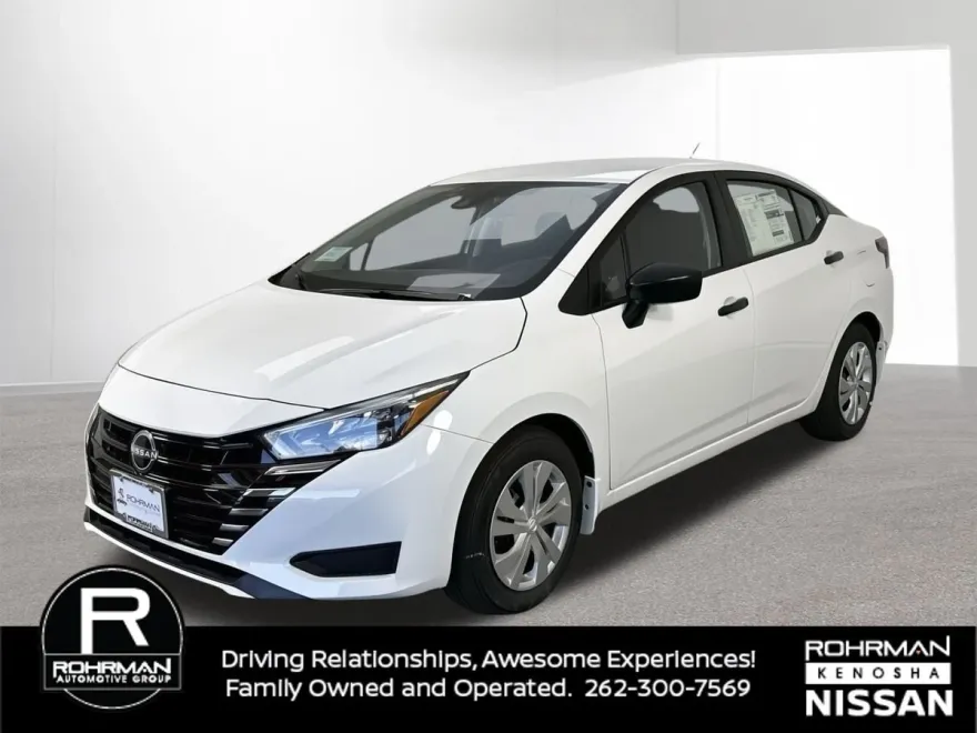 2025 Nissan Versa 1.6 S photo 1