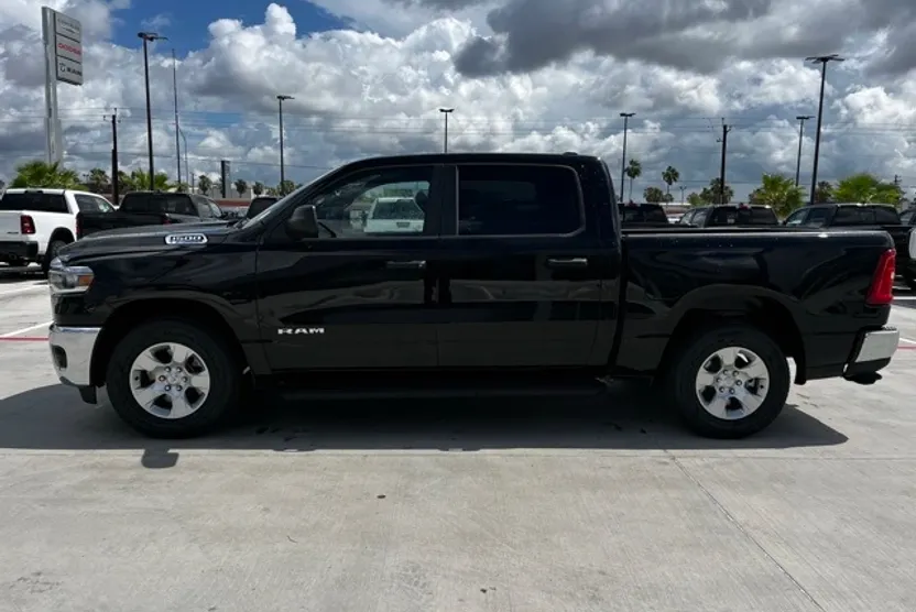 2025 Ram 1500 Tradesman photo 1