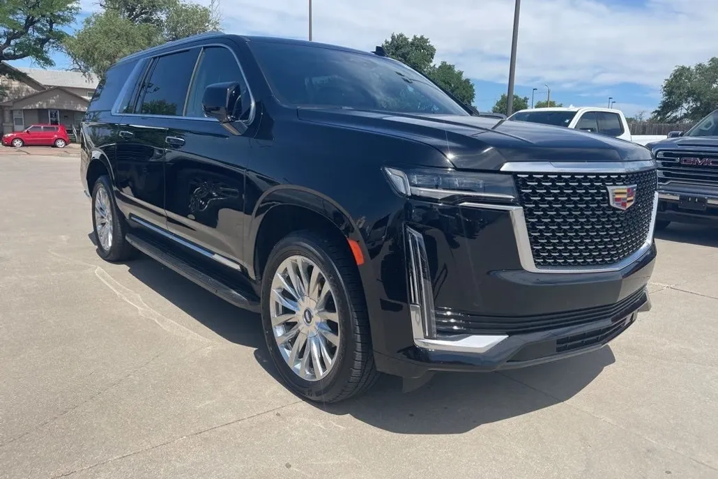 2023 Cadillac Escalade ESV Premium Luxury photo 1