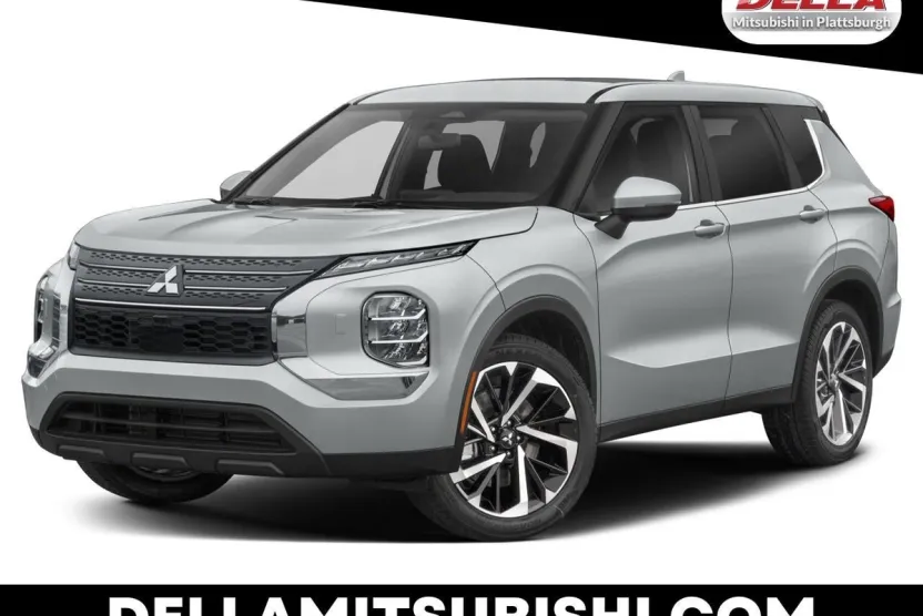 2022 Mitsubishi Outlander SE photo 1