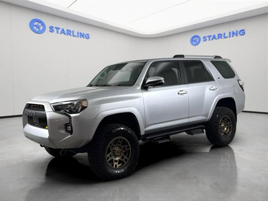 2022 Toyota 4Runner SR5 Premium photo 1