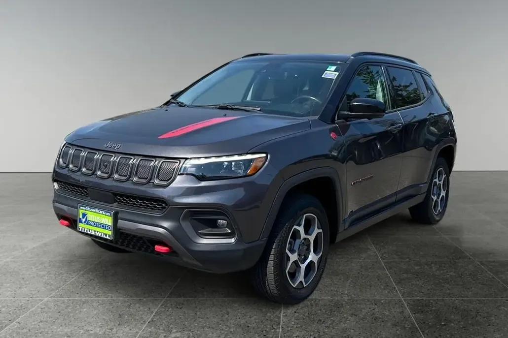 2022 Jeep Compass Trailhawk photo 1