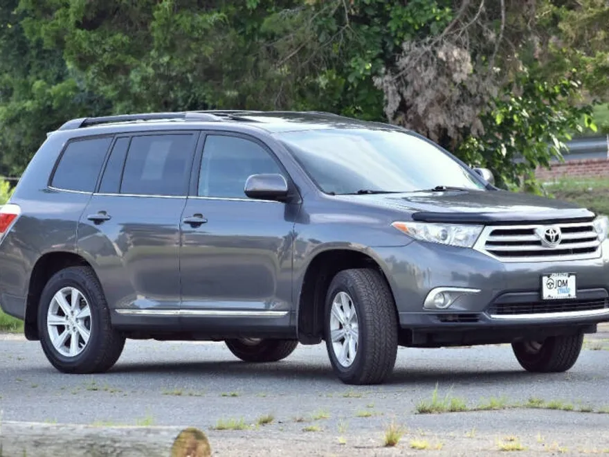 2012 Toyota Highlander Base Hybrid photo 1