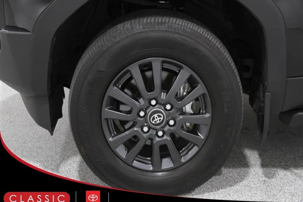 2024 Toyota Land Cruiser photo 1