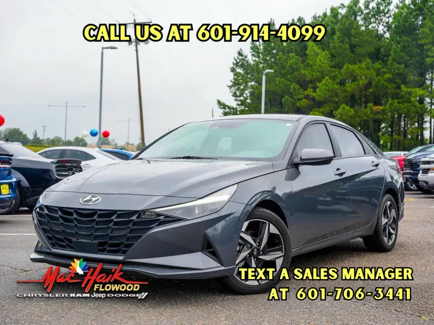 2023 Hyundai Elantra SEL Convenience photo 1