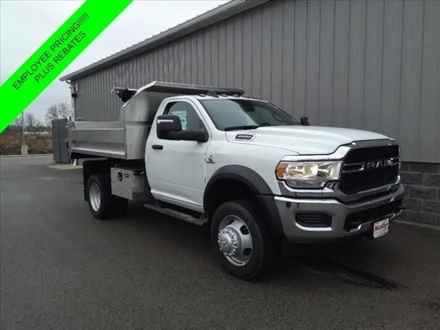 2024 Ram 4500 photo 1