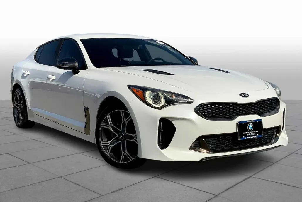 2020 Kia Stinger GT-Line photo 1