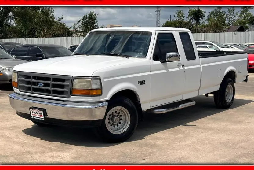 1993 Ford F-150 XL photo 1