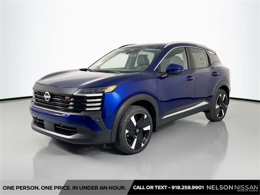 2025 Nissan Kicks SR photo 1