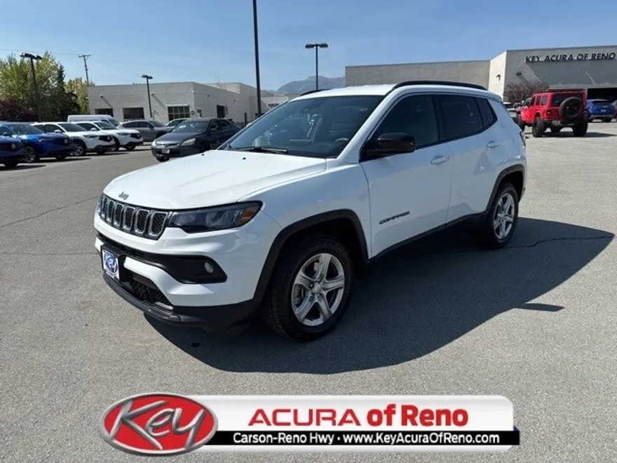 2024 Jeep Compass Latitude photo 1