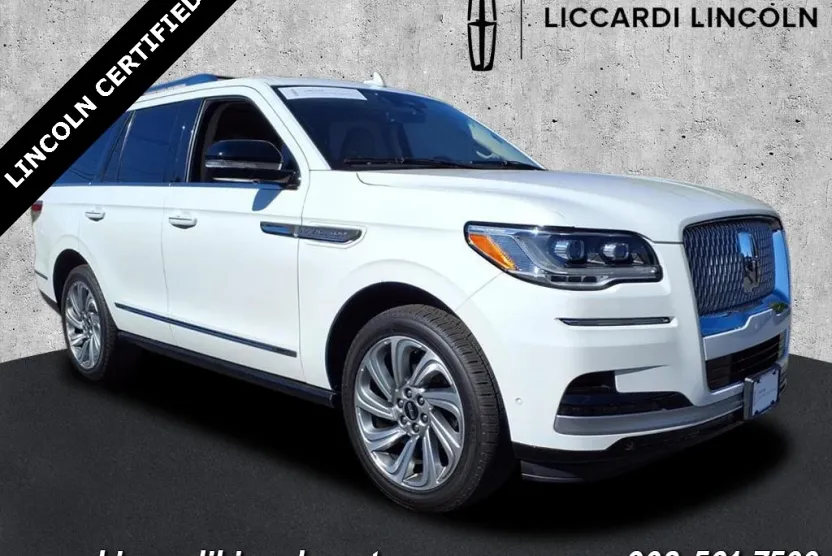 2022 Lincoln Navigator Reserve photo 1
