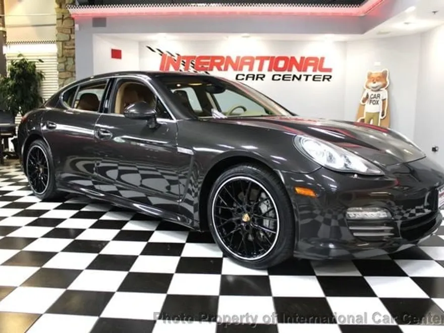2011 Porsche Panamera 4S photo 1