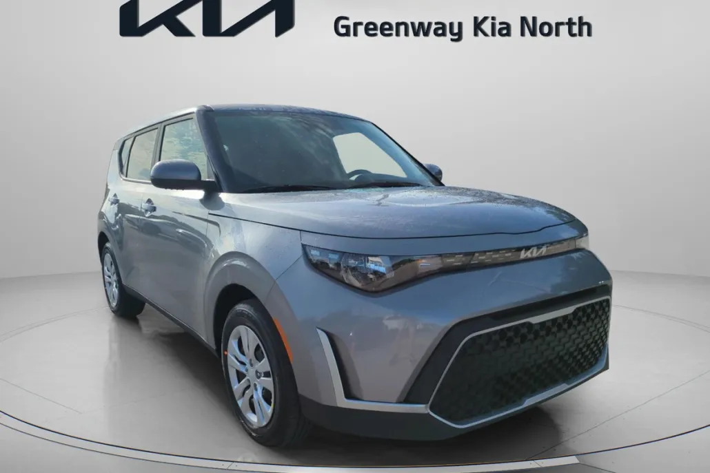 2025 Kia Soul LX photo 1