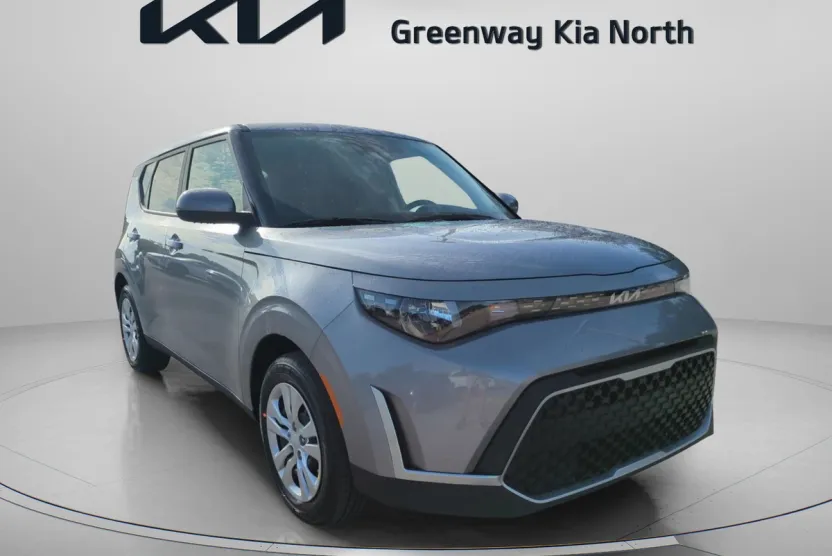 2025 Kia Soul LX photo 1