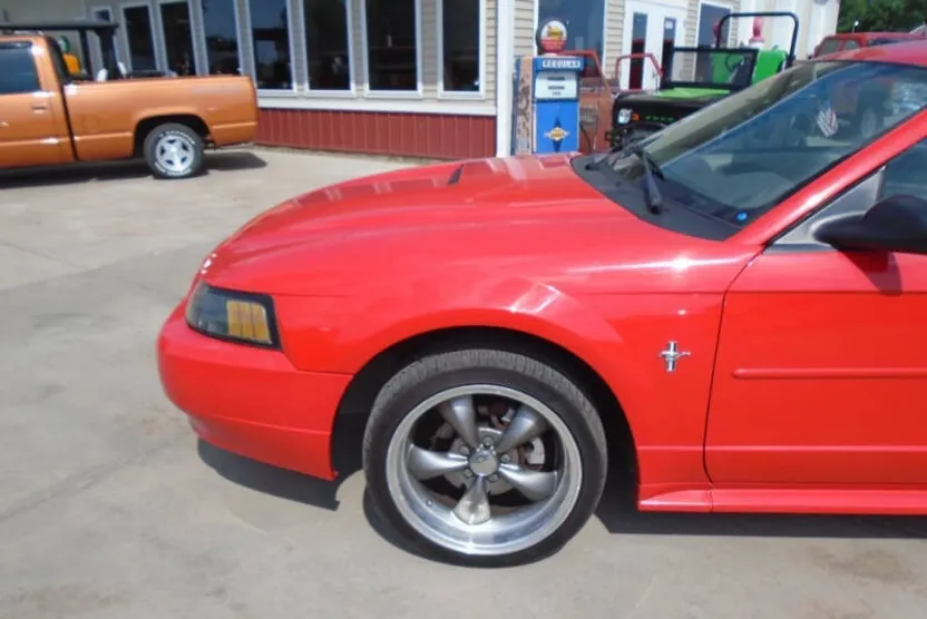 2001 Ford Mustang photo 1