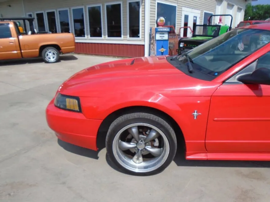 2001 Ford Mustang photo 1