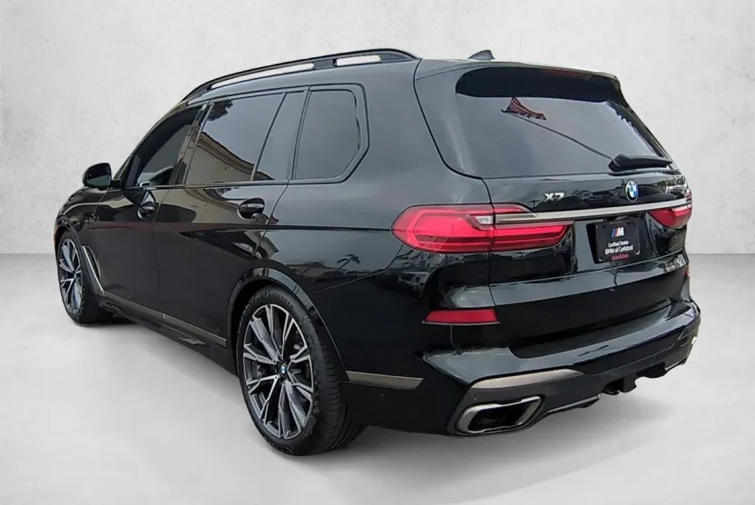 2021 Bmw X7 M50i photo 1