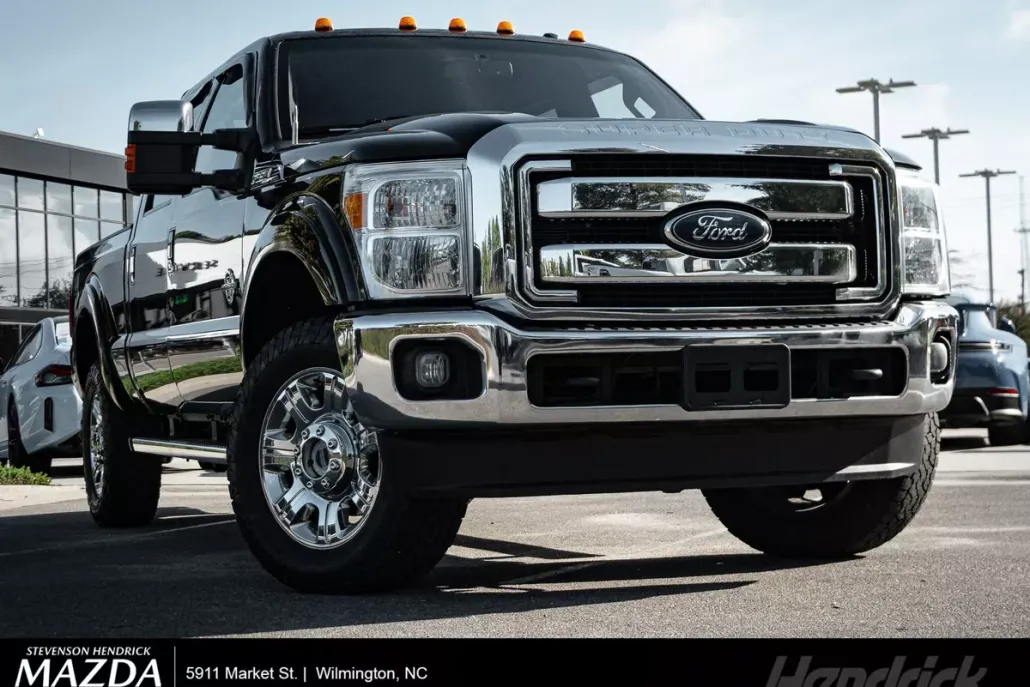 2016 Ford F-350 Lariat photo 1