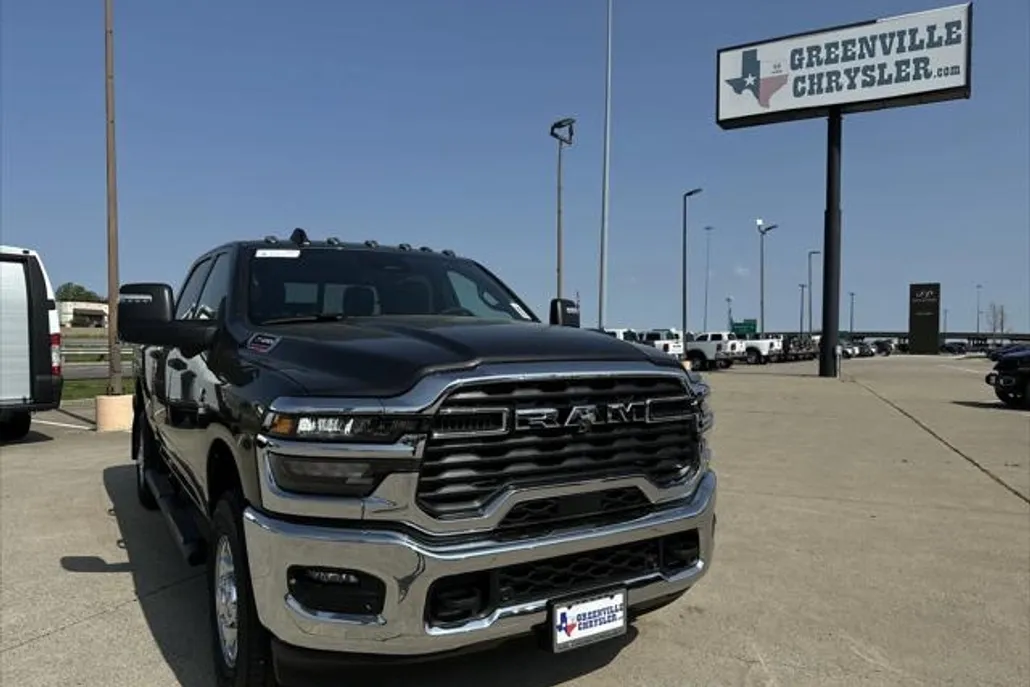 2025 Ram 2500 Tradesman photo 1