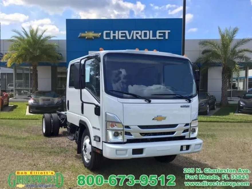 2024 Chevrolet Silverado 4500HD Base photo 1