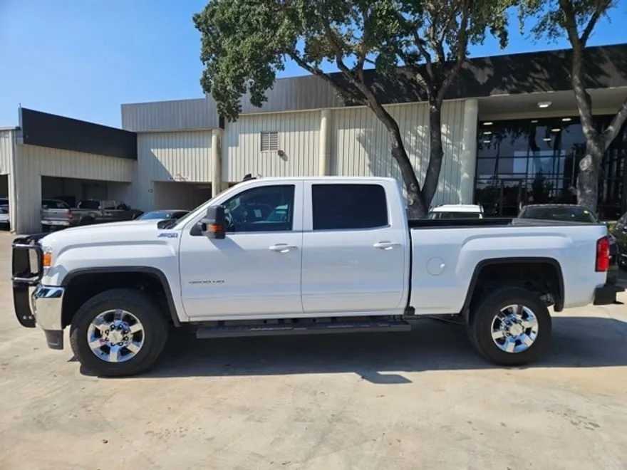 2017 Gmc Sierra SLE photo 1
