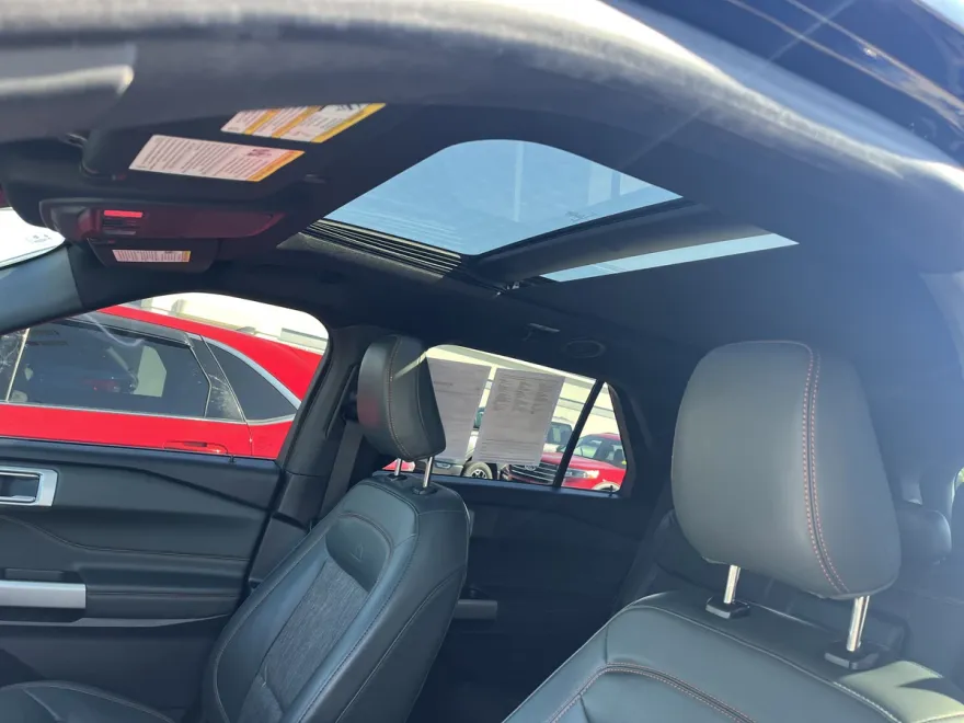 2023 Ford Explorer Timberline photo 1