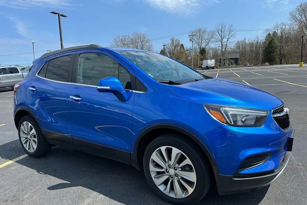 2017 Buick Encore Preferred photo 1