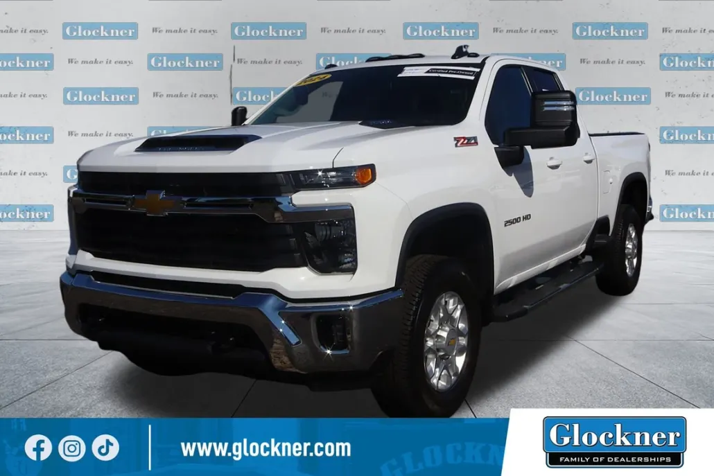 2024 Chevrolet Silverado 2500HD LT photo 1