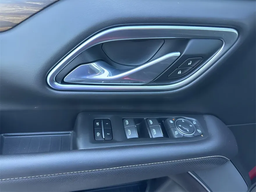 2021 Chevrolet Tahoe Premier photo 1