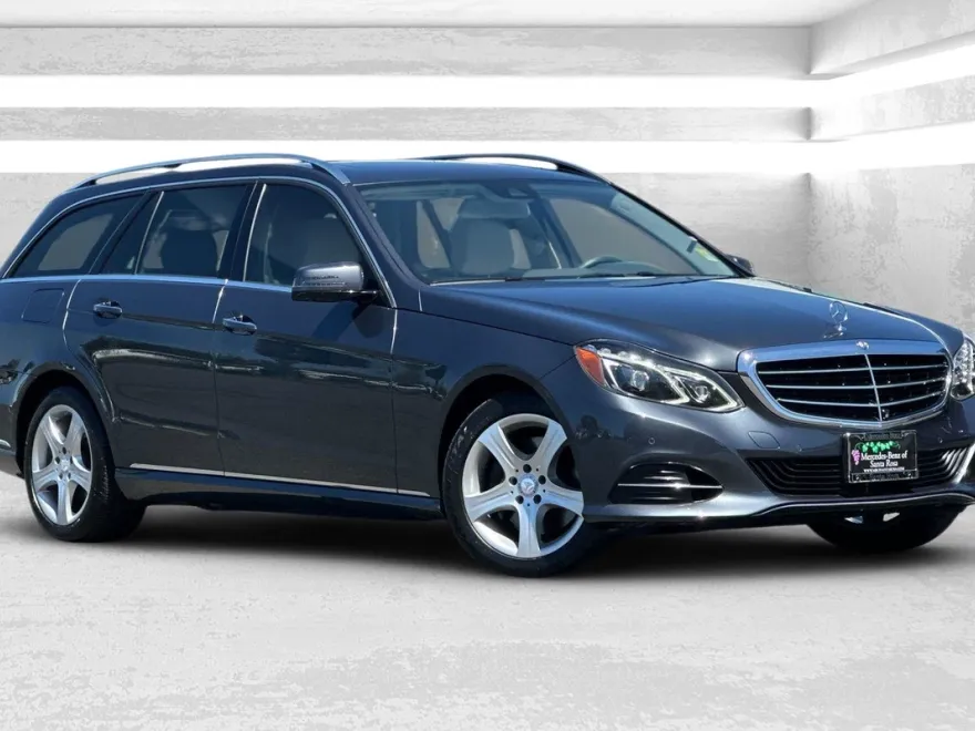 2015 Mercedes Benz E 350 photo 1
