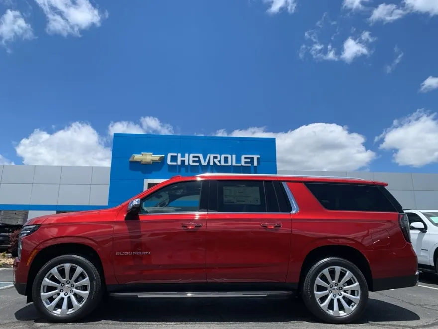 2025 Chevrolet Suburban Premier photo 1