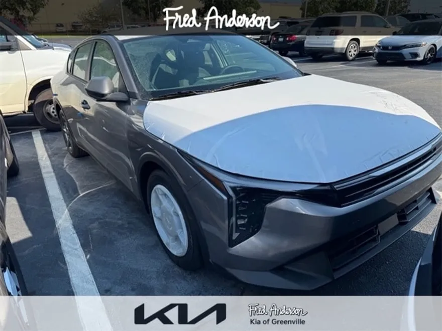 2025 Kia K4 LX photo 1
