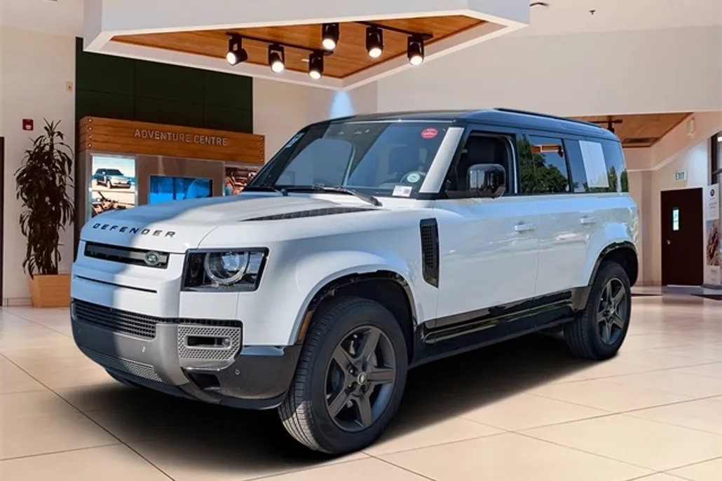 2025 Land Rover Defender 110 X-Dynamic SE photo 1