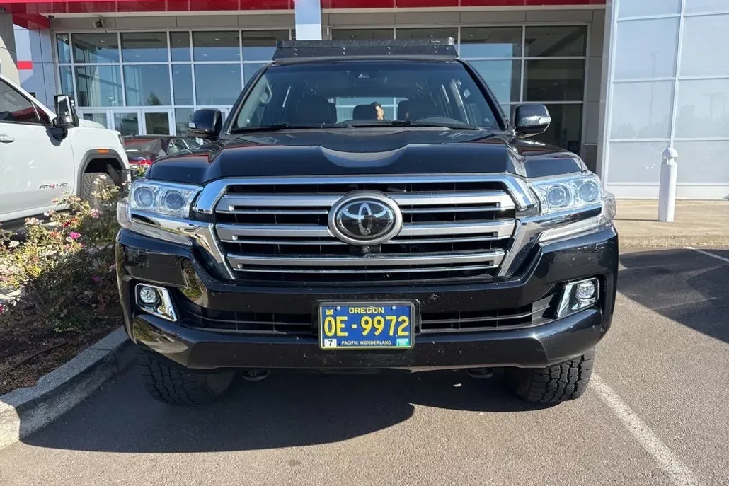 2021 Toyota Land Cruiser Base photo 1