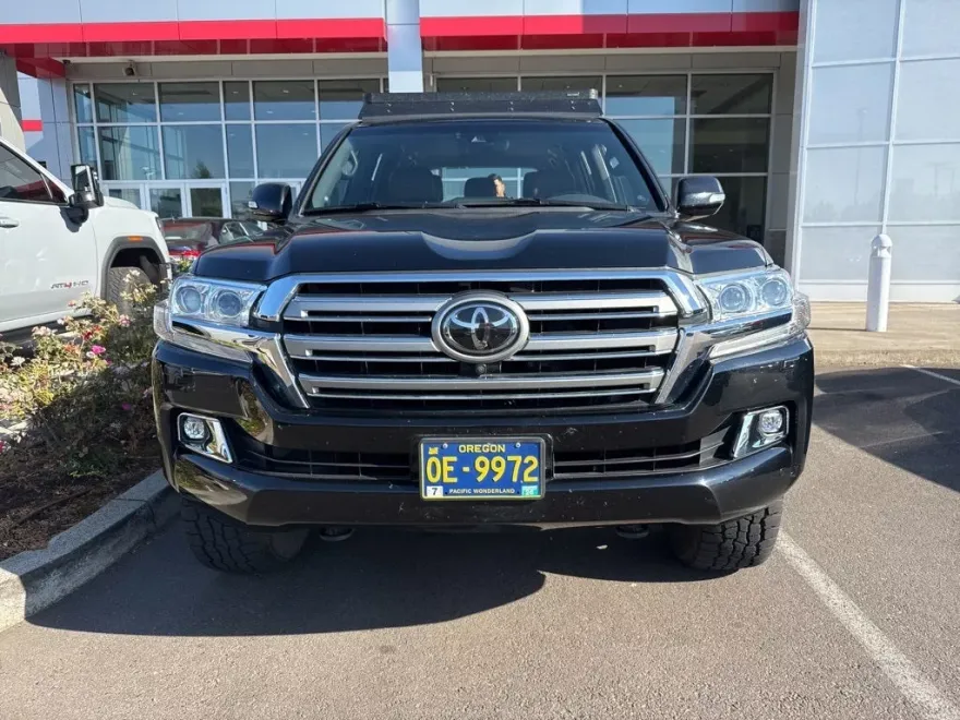 2021 Toyota Land Cruiser Base photo 1