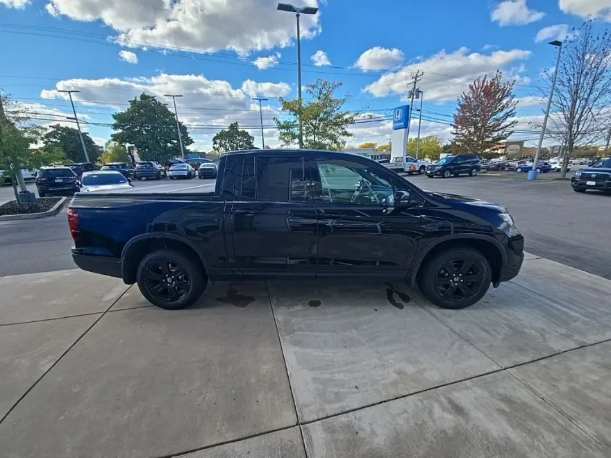 2019 Honda Ridgeline Black Edition photo 1